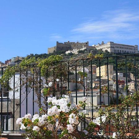 B&B Trieste&Trento ナポリ エクステリア 写真