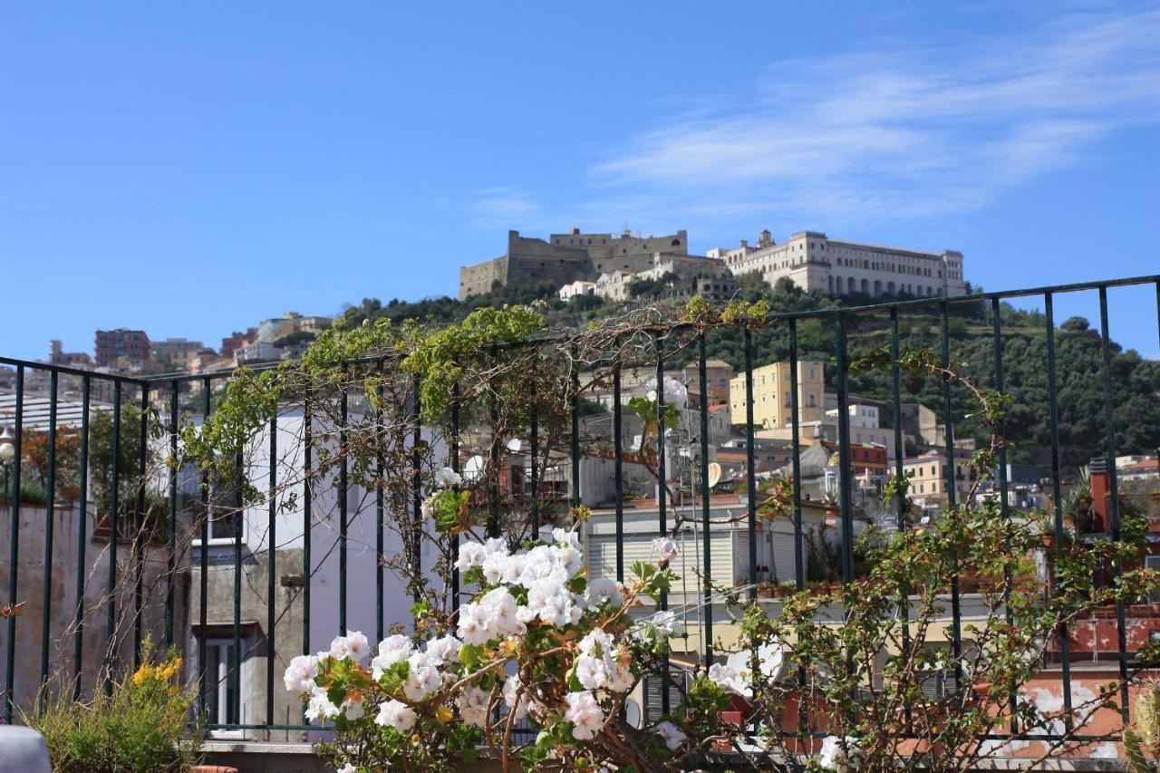 B&B Trieste&Trento ナポリ エクステリア 写真